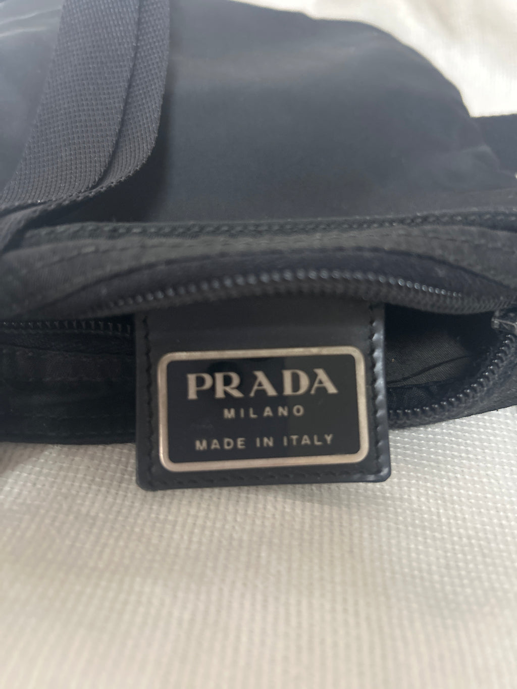 Prada Nylon Umhängetasche