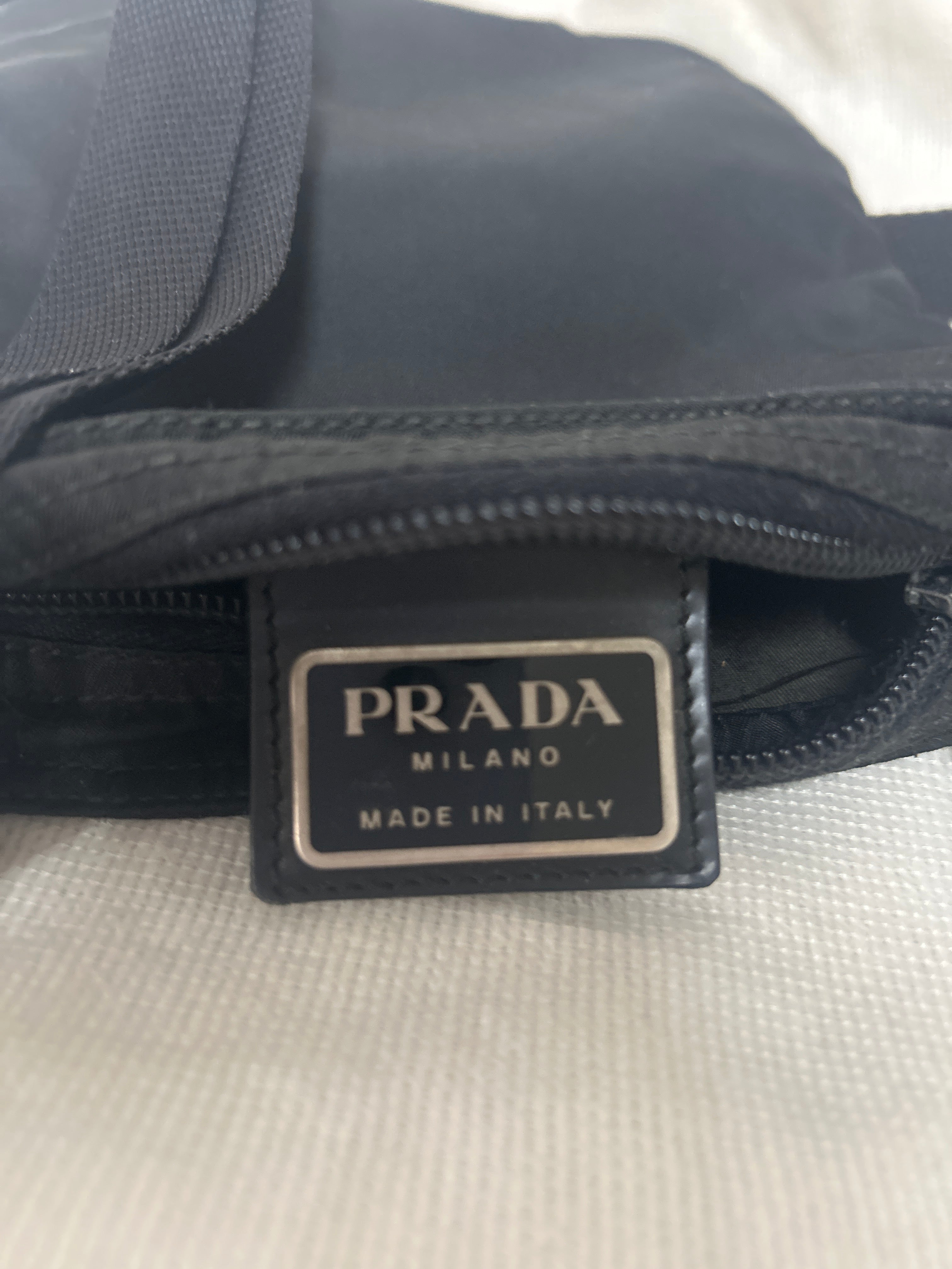 Prada Nylon Umhängetasche