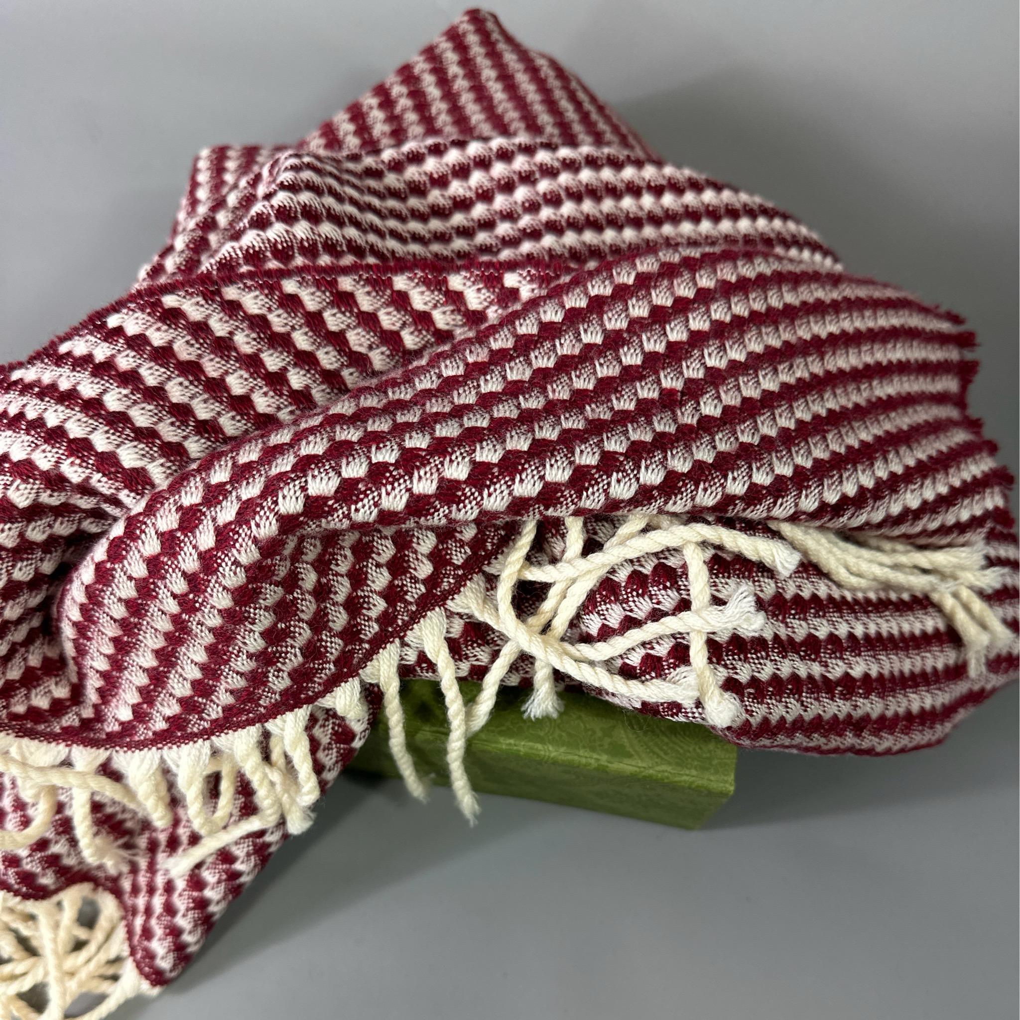 Fendi scarf woven in red and white wool
