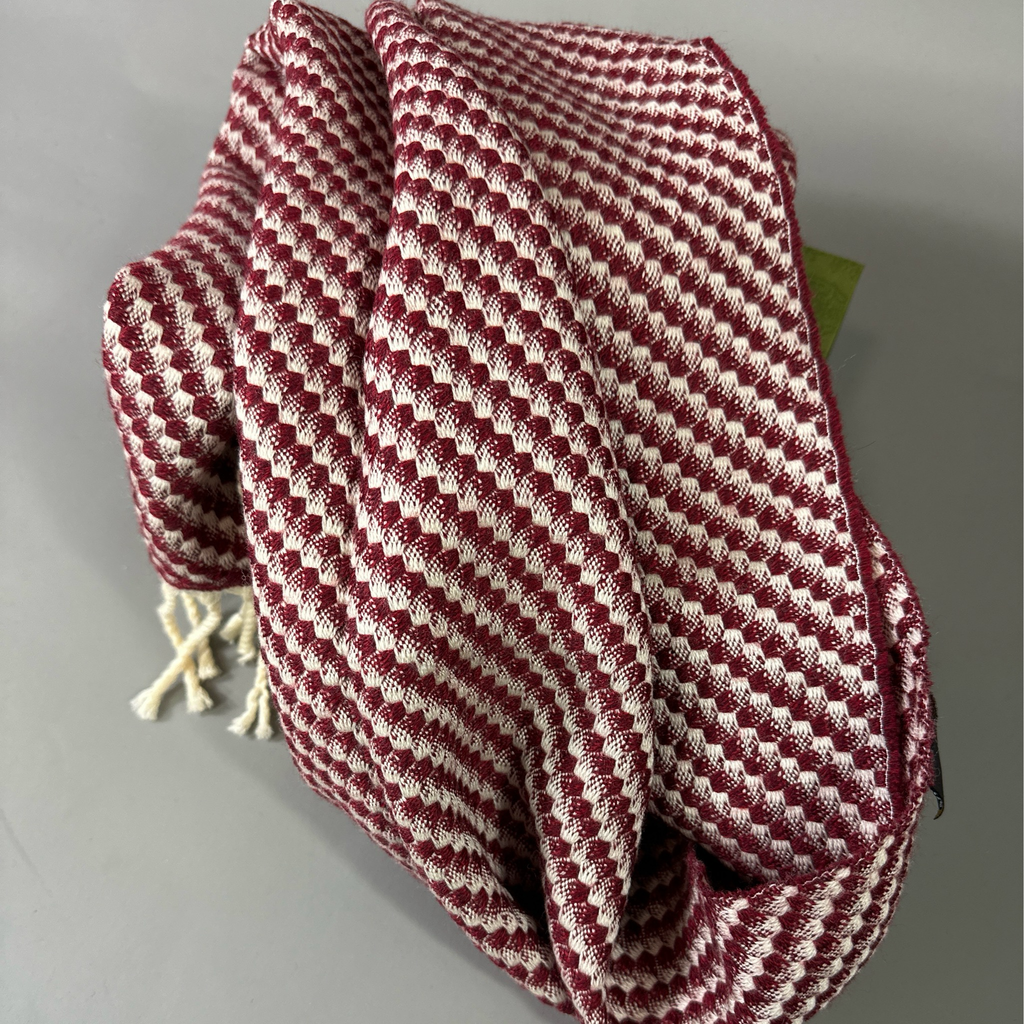 Fendi scarf woven in red and white wool