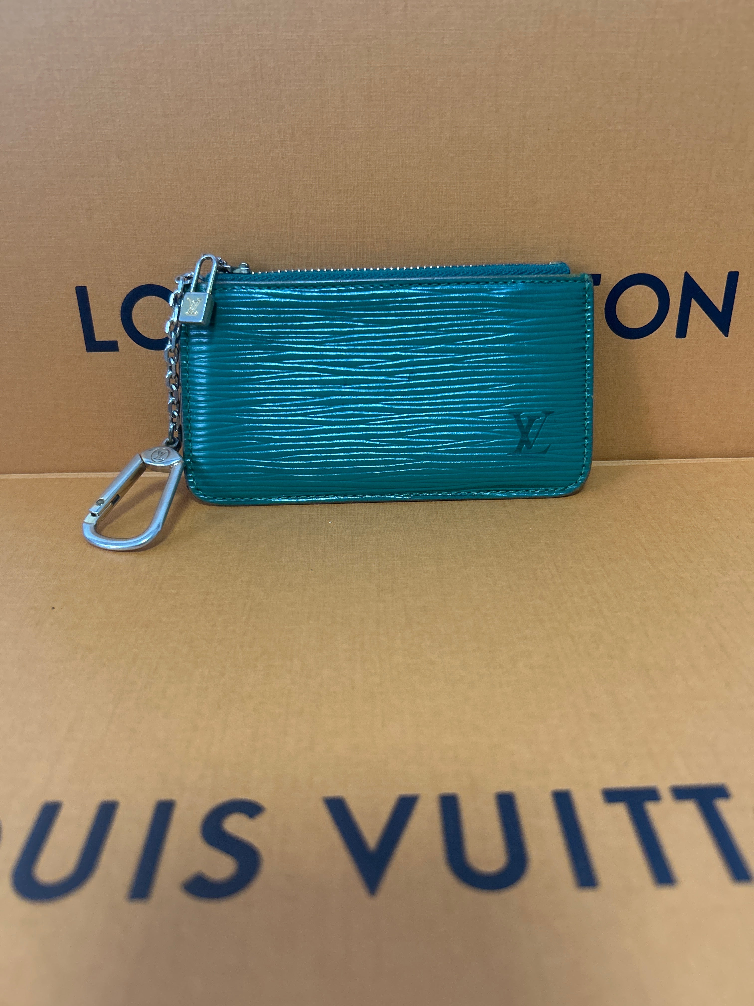 Louis Vuitton Schlüsseletui Epi Leder Grün