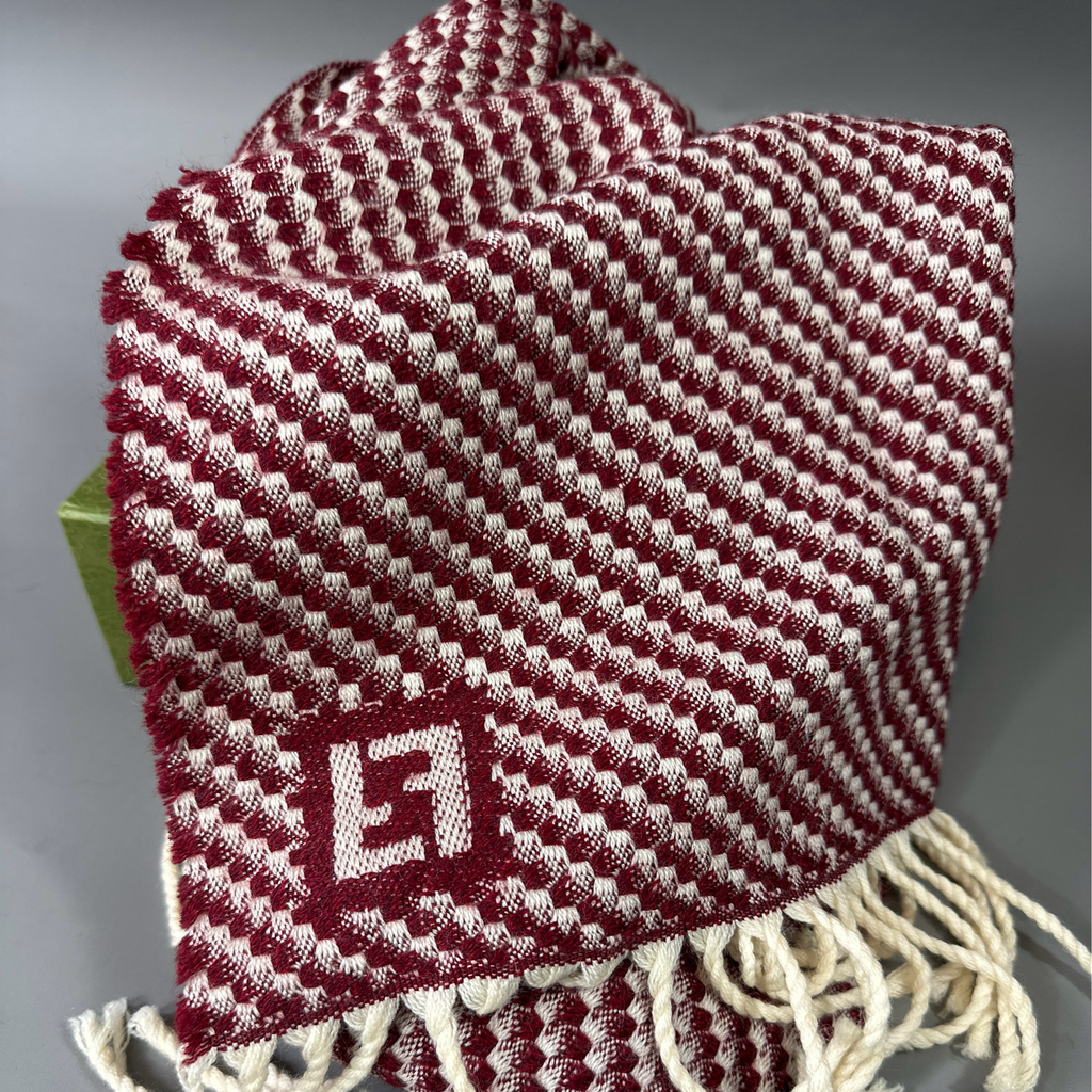 Fendi scarf woven in red and white wool