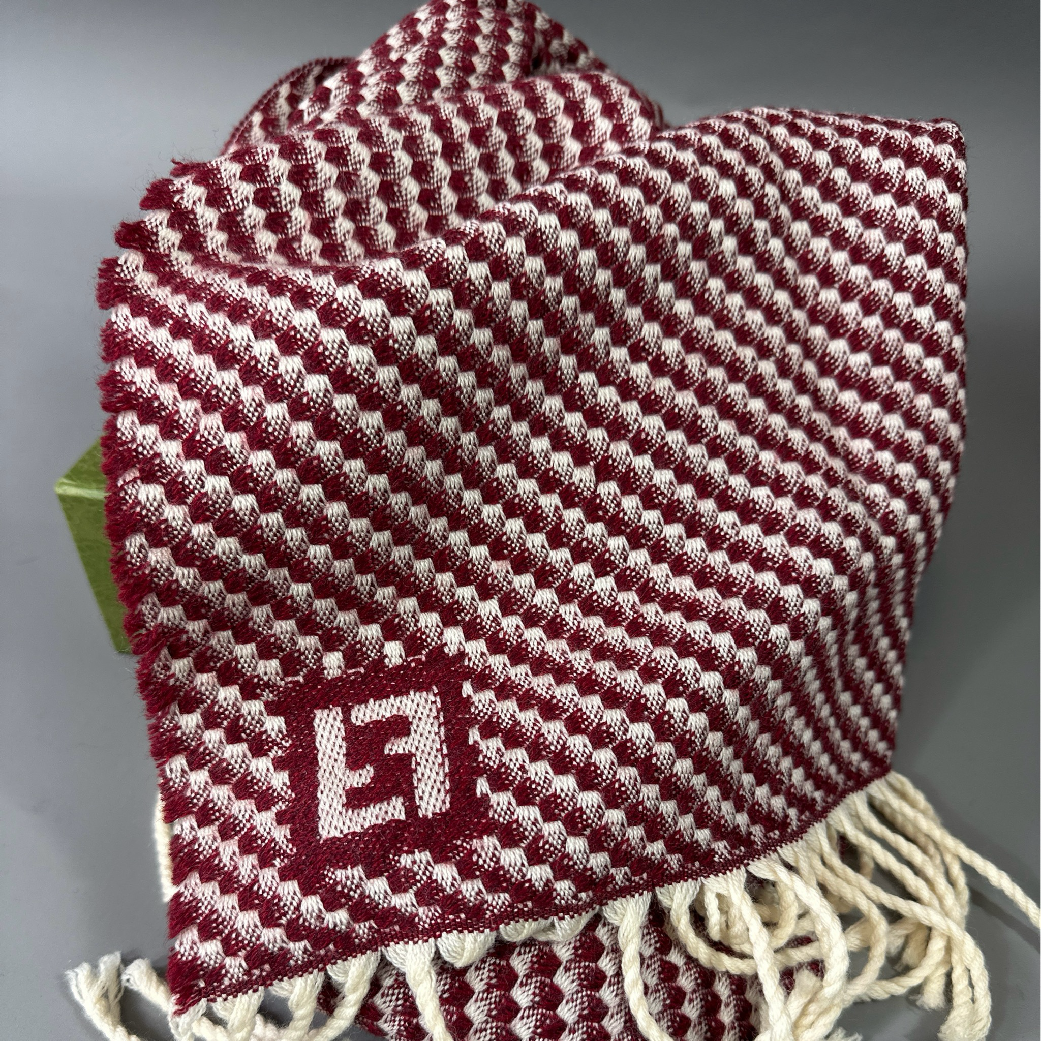 Fendi scarf woven in red and white wool