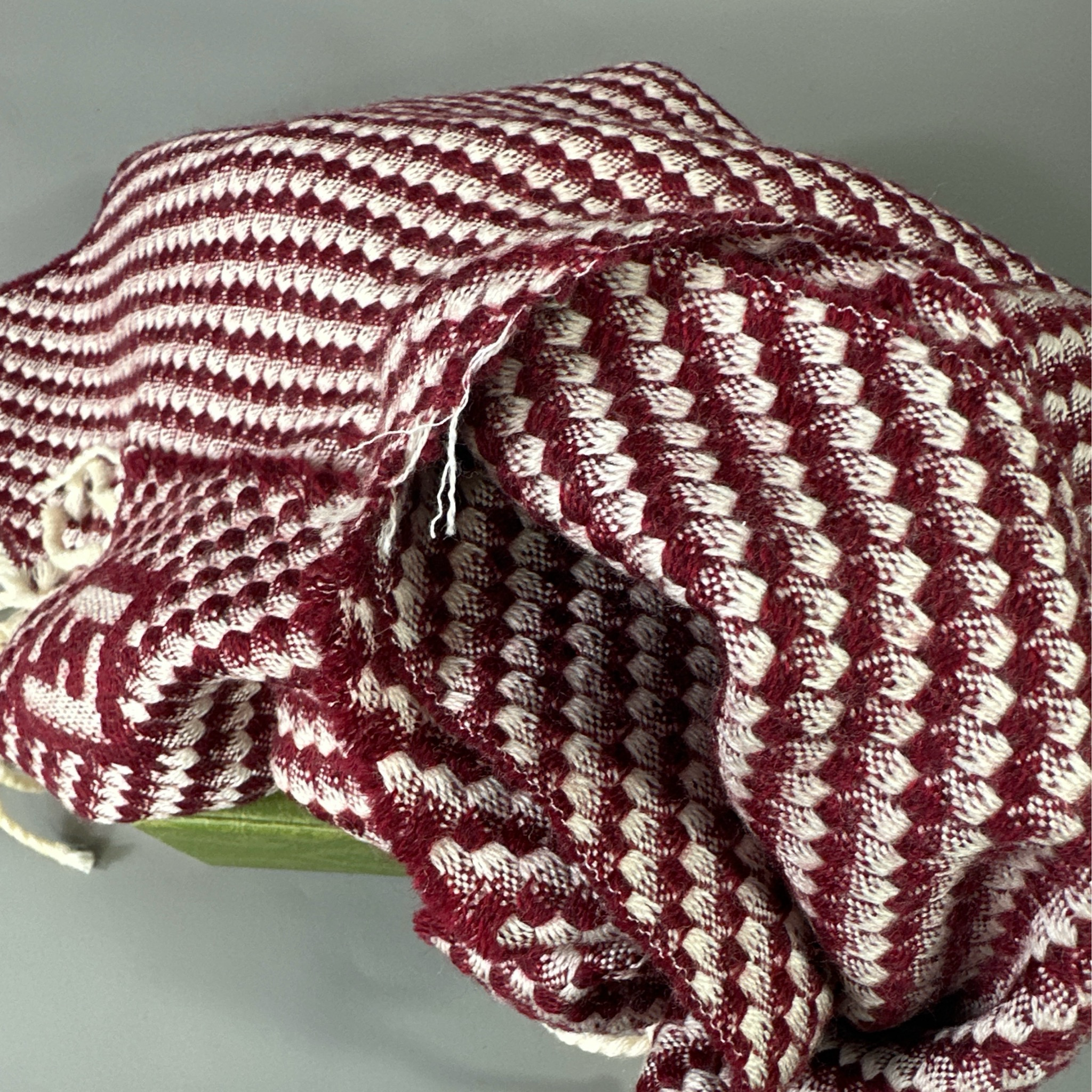 Fendi scarf woven in red and white wool